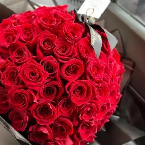 Ramo de 100 Rosas Ecuatorianas